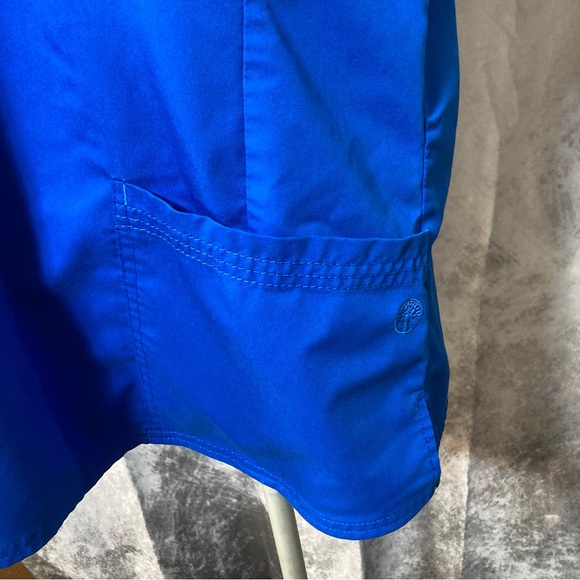 Healing Hands Womens scrub top - Picture 2 of 6